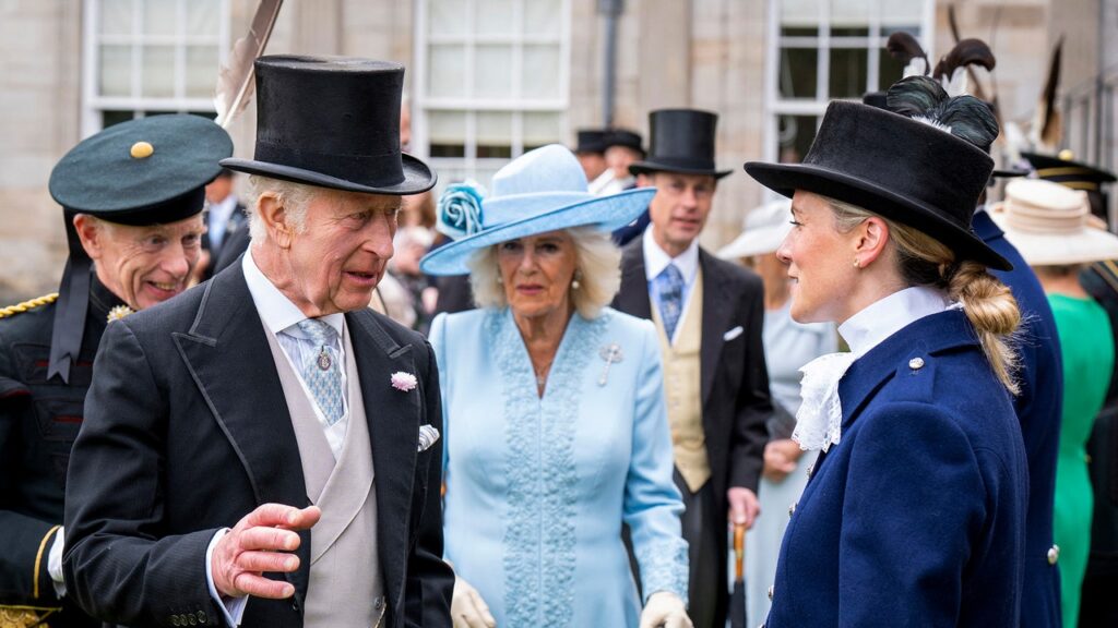 Le roi Charles et la reine Camilla organisent une garden-party pour 8 000 personnes lors d'un bref séjour en Écosse
